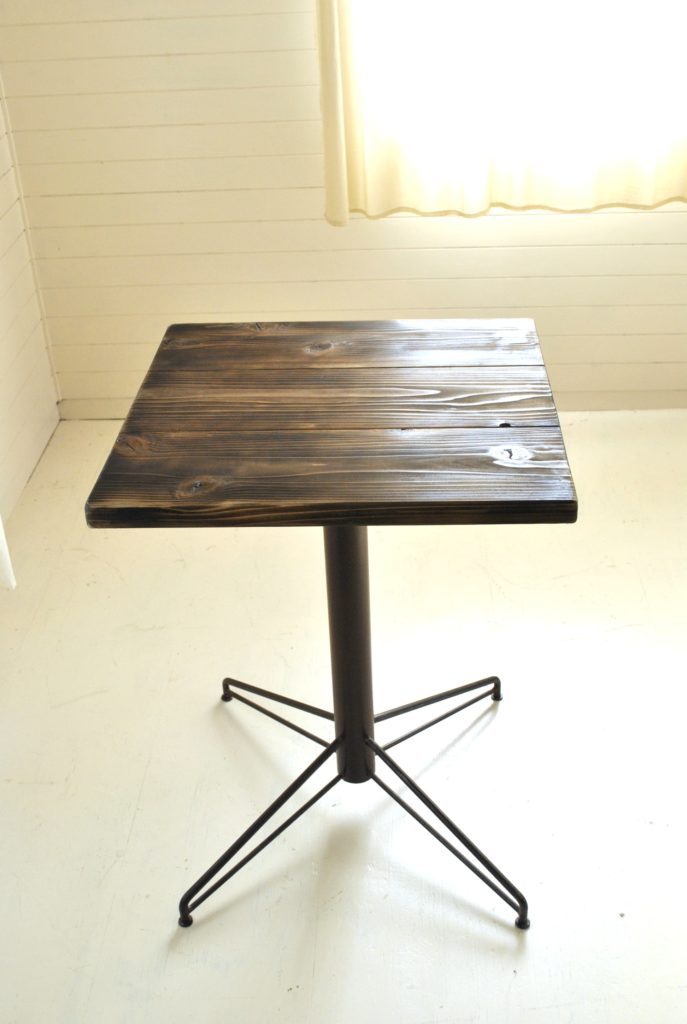 鉄　シャビー　レトロ　クロカワ　大阪　DIY オーダーメイド　家具　門扉　手作り　アンティーク　ハンドメイド　鉄脚　近畿　アイアン