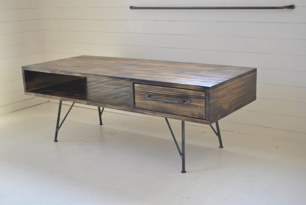 鉄　シャビー　レトロ　クロカワ　大阪　DIY オーダーメイド　家具　門扉　手作り　アンティーク　ハンドメイド　鉄脚　近畿　アイアン