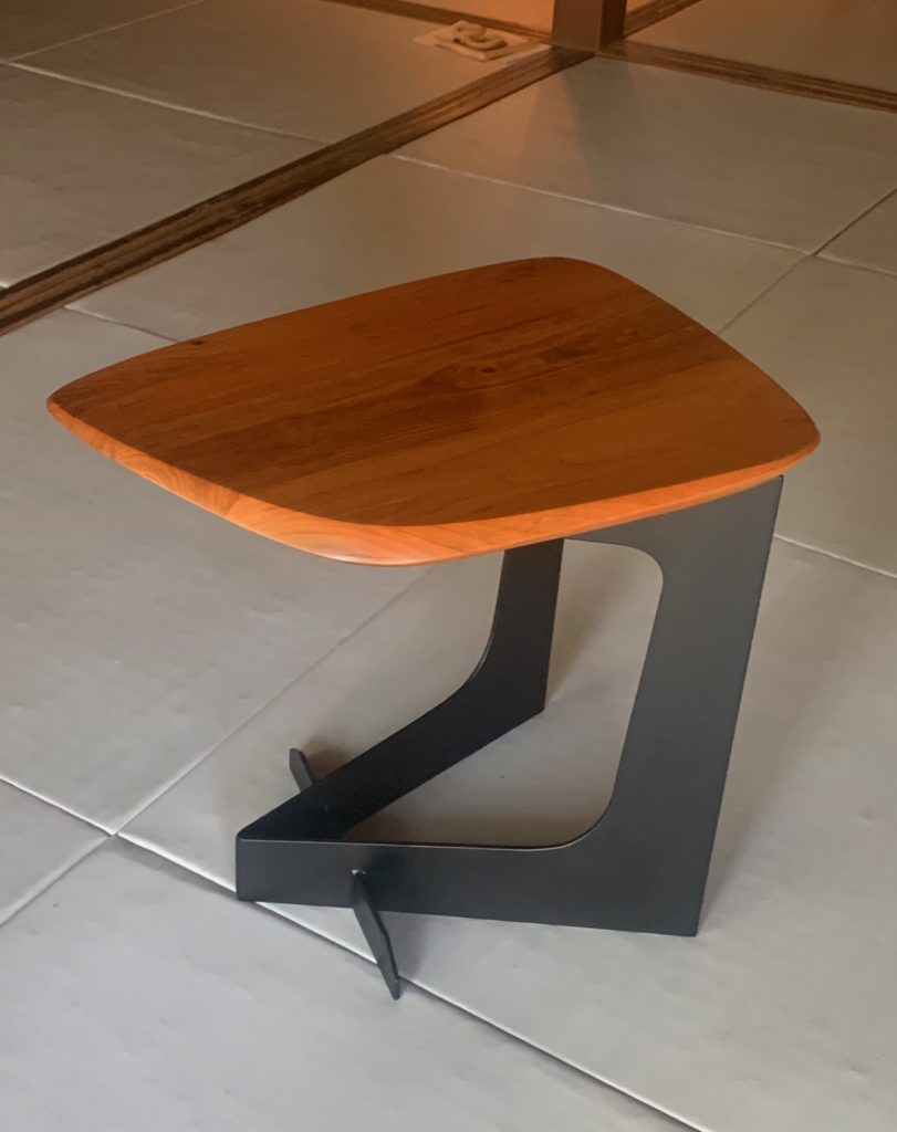 鉄　シャビー　レトロ　クロカワ　大阪　DIY オーダーメイド　家具　門扉　手作り　アンティーク　ハンドメイド　鉄脚　近畿　アイアン