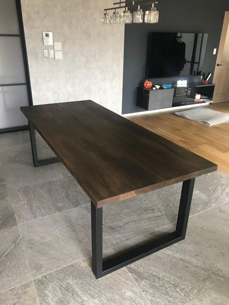 鉄　シャビー　レトロ　クロカワ　大阪　DIY オーダーメイド　家具　門扉　手作り　アンティーク　ハンドメイド　鉄脚　近畿　アイアン