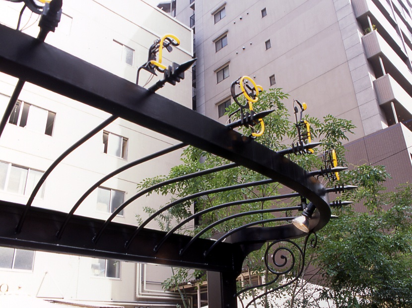 鉄　シャビー　レトロ　クロカワ　大阪　DIY オーダーメイド　家具　門扉　手作り　アンティーク　ハンドメイド　鉄脚　近畿　アイアン