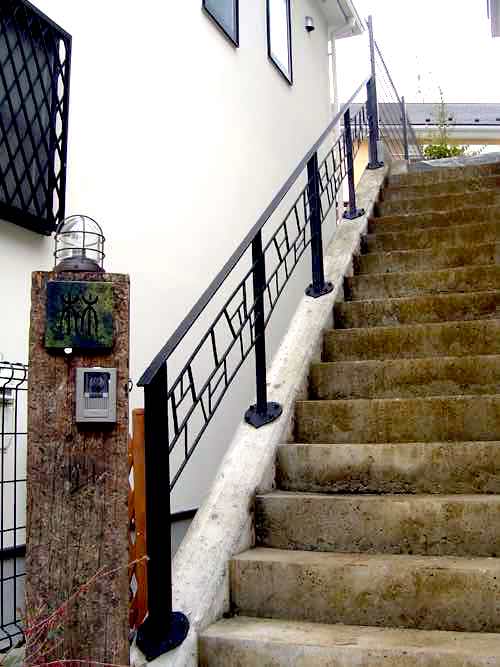 鉄　シャビー　レトロ　クロカワ　大阪　DIY オーダーメイド　家具　門扉　手作り　アンティーク　ハンドメイド　鉄脚　近畿　アイアン