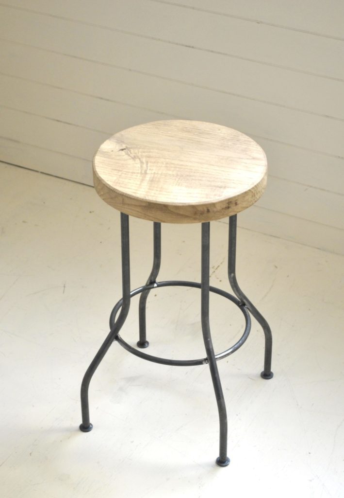 鉄　シャビー　レトロ　クロカワ　大阪　DIY オーダーメイド　家具　門扉　手作り　アンティーク　ハンドメイド　鉄脚　近畿　アイアン