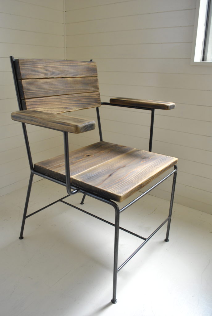 鉄　シャビー　レトロ　クロカワ　大阪　DIY オーダーメイド　家具　門扉　手作り　アンティーク　ハンドメイド　鉄脚　近畿　アイアン