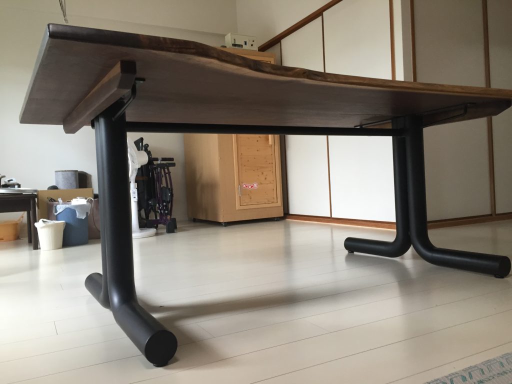 鉄　シャビー　レトロ　クロカワ　大阪　DIY オーダーメイド　家具　門扉　手作り　アンティーク　ハンドメイド　鉄脚　近畿　アイアン