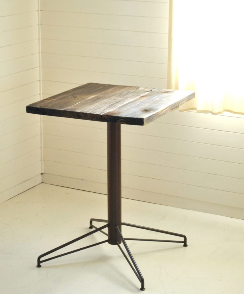 鉄　シャビー　レトロ　クロカワ　大阪　DIY オーダーメイド　家具　門扉　手作り　アンティーク　ハンドメイド　鉄脚　近畿　アイアン