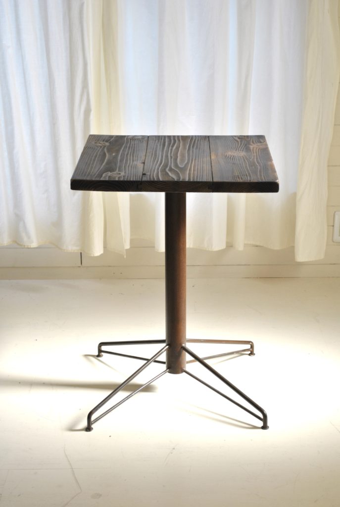 鉄　シャビー　レトロ　クロカワ　大阪　DIY オーダーメイド　家具　門扉　手作り　アンティーク　ハンドメイド　鉄脚　近畿　アイアン