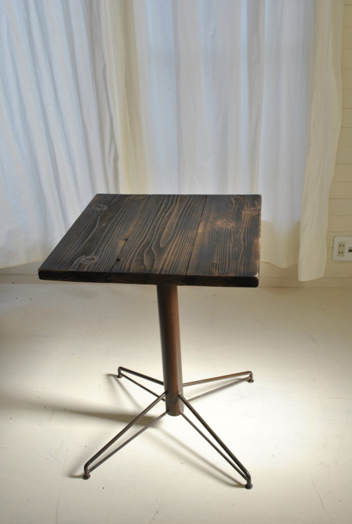 鉄　シャビー　レトロ　クロカワ　大阪　DIY オーダーメイド　家具　門扉　手作り　アンティーク　ハンドメイド　鉄脚　近畿　アイアン