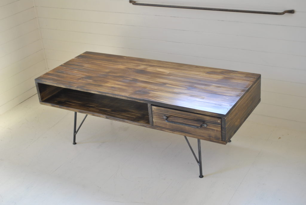 鉄　シャビー　レトロ　クロカワ　大阪　DIY オーダーメイド　家具　門扉　手作り　アンティーク　ハンドメイド　鉄脚　近畿　アイアン