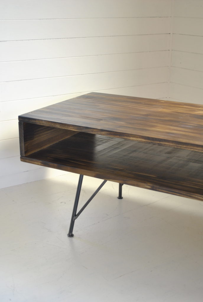 鉄　シャビー　レトロ　クロカワ　大阪　DIY オーダーメイド　家具　門扉　手作り　アンティーク　ハンドメイド　鉄脚　近畿　アイアン