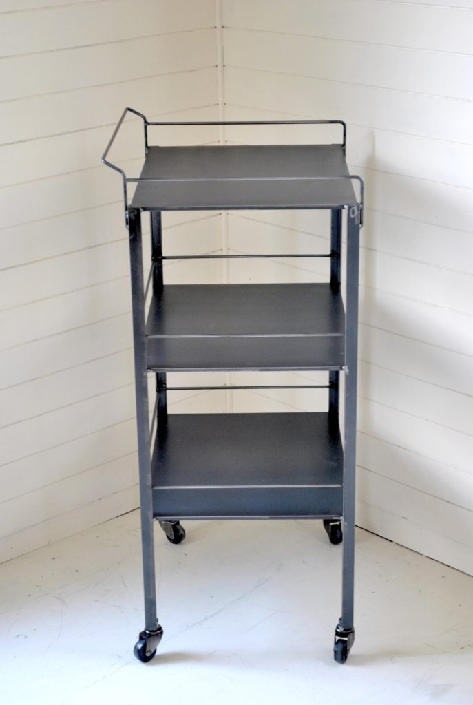 鉄　シャビー　レトロ　クロカワ　大阪　DIY オーダーメイド　家具　門扉　手作り　アンティーク　ハンドメイド　鉄脚　近畿　アイアン