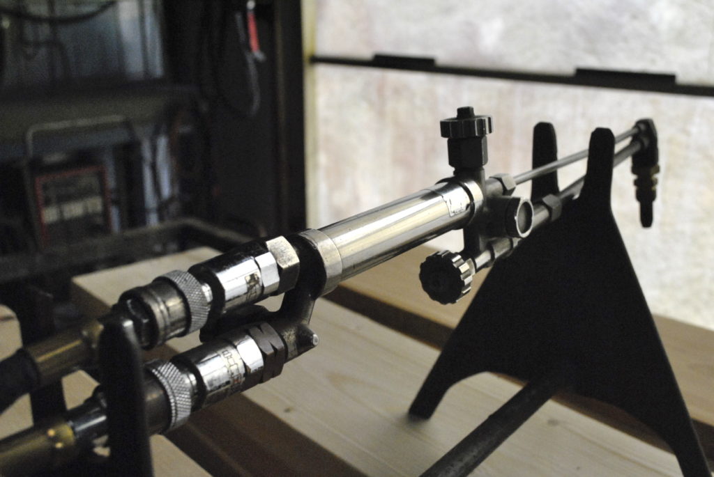 壁面　大型オブジェサイン　 大阪　富田林　鉄　シャビー　レトロ　クロカワ　大阪　DIY オーダーメイド　家具　門扉　手作り　アンティーク　ハンドメイド　鉄脚　近畿　アイアン