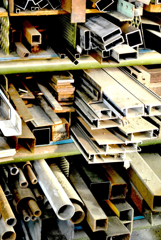 鉄　シャビー　レトロ　クロカワ　大阪　DIY オーダーメイド　家具　門扉　手作り　アンティーク　ハンドメイド　鉄脚　近畿　アイアン