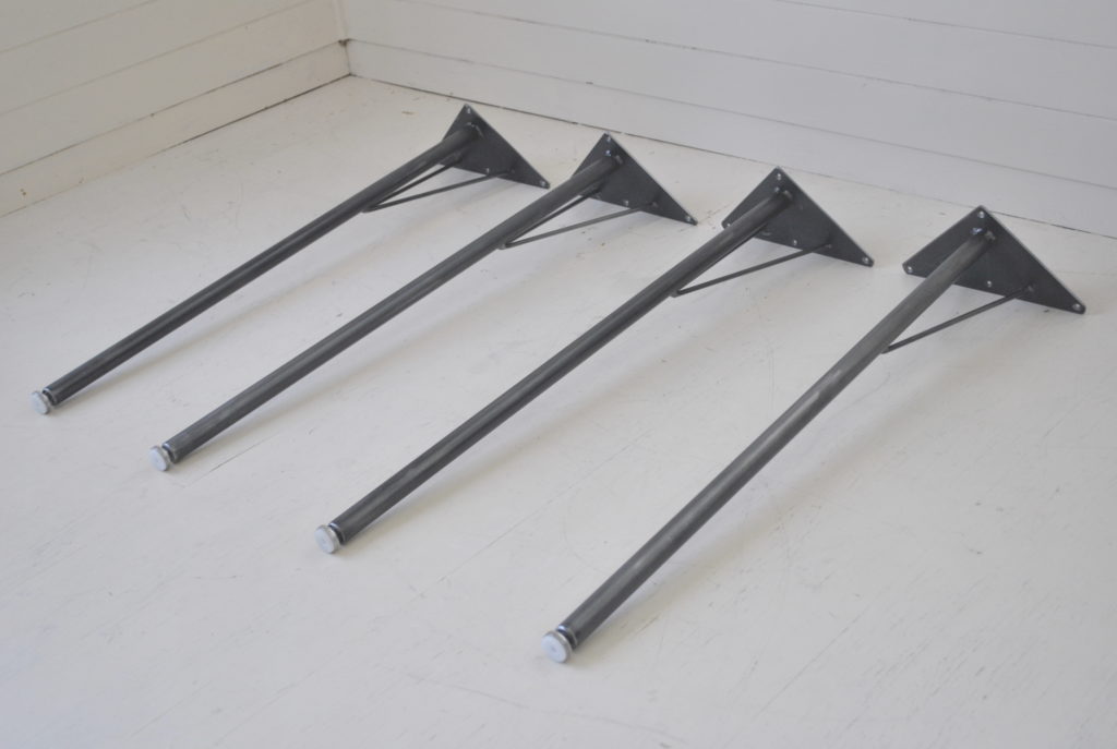 鉄　シャビー　レトロ　クロカワ　大阪　DIY オーダーメイド　家具　門扉　手作り　アンティーク　ハンドメイド　鉄脚　近畿　アイアン