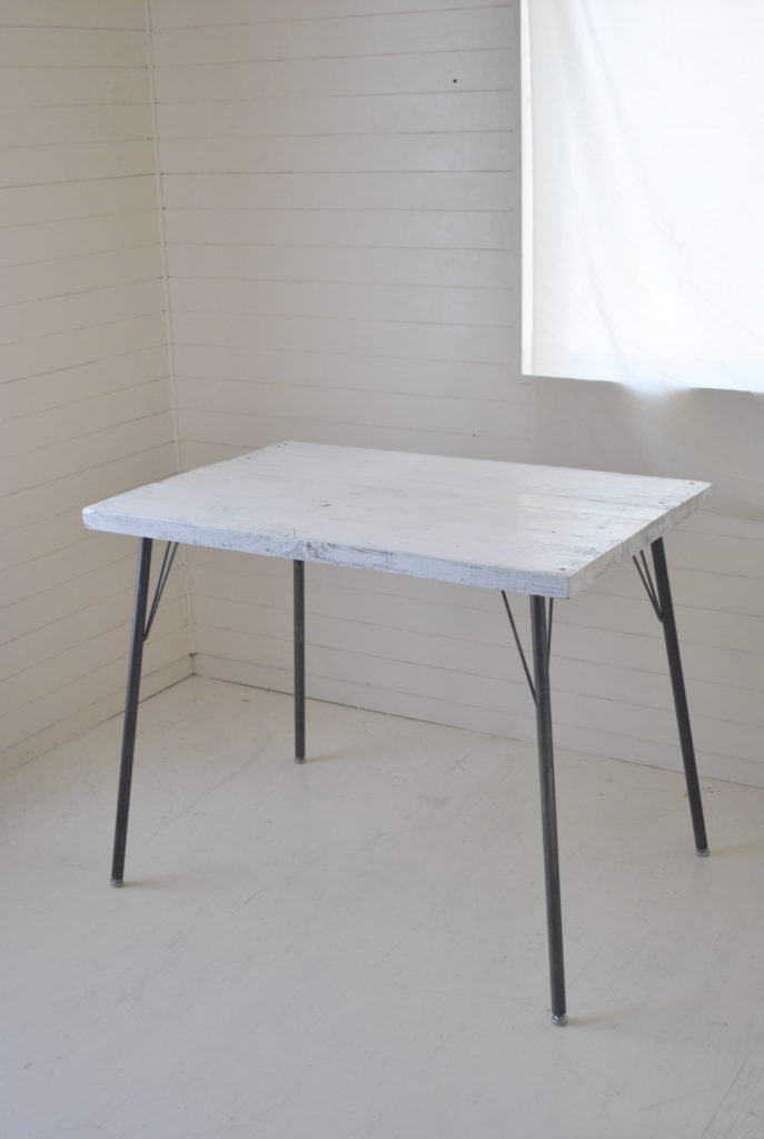 鉄　シャビー　レトロ　クロカワ　大阪　DIY オーダーメイド　家具　門扉　手作り　アンティーク　ハンドメイド　鉄脚　近畿　アイアン