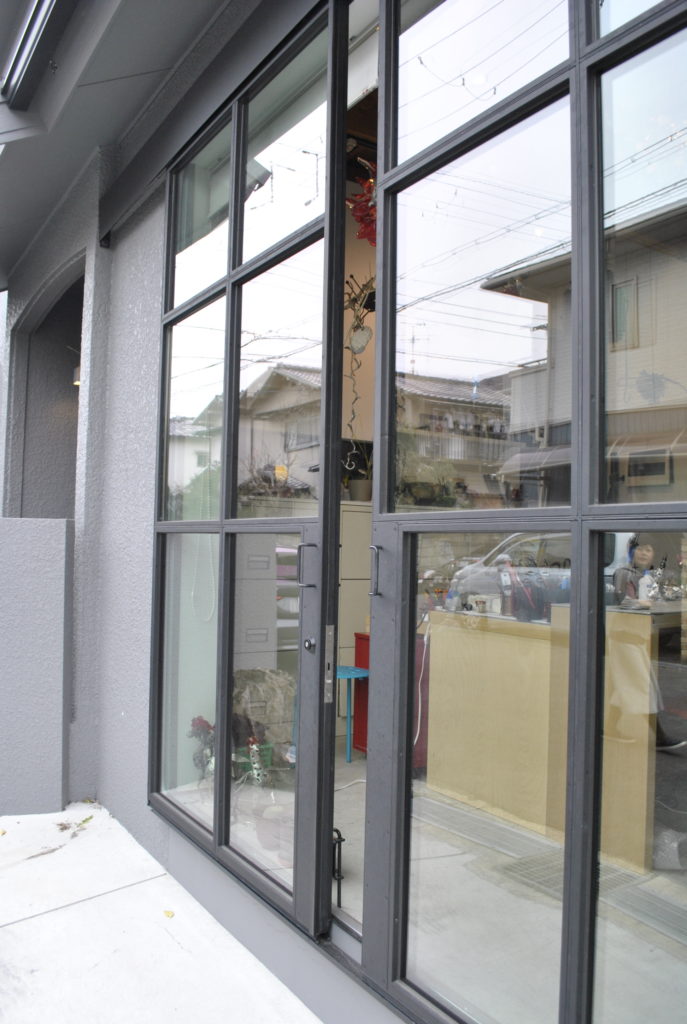 壁面　大型オブジェサイン　 大阪　富田林　鉄　シャビー　レトロ　クロカワ　大阪　DIY オーダーメイド　家具　門扉　手作り　アンティーク　ハンドメイド　鉄脚　近畿　アイアン