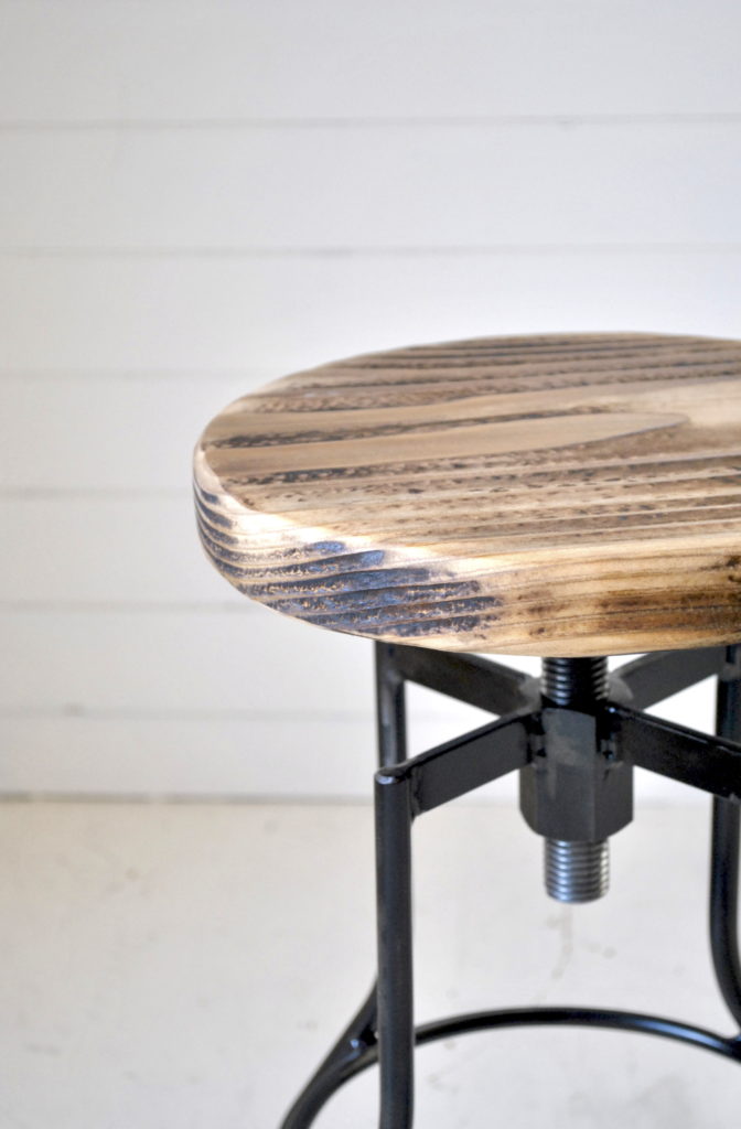 鉄　シャビー　レトロ　クロカワ　大阪　DIY オーダーメイド　家具　門扉　手作り　アンティーク　ハンドメイド　鉄脚　近畿　アイアン