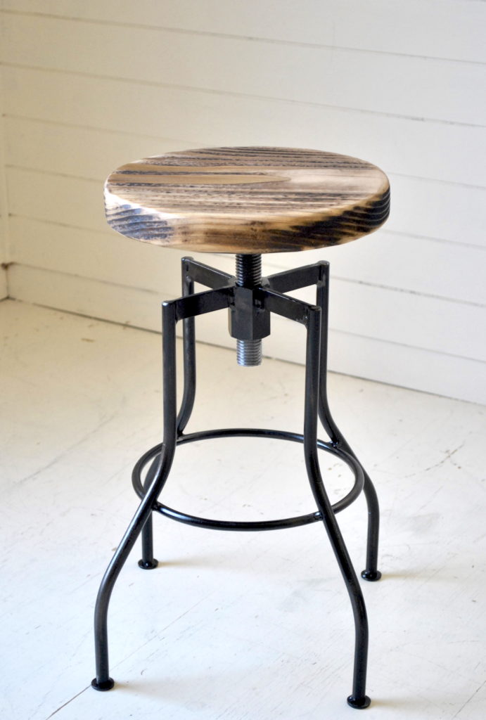 鉄　シャビー　レトロ　クロカワ　大阪　DIY オーダーメイド　家具　門扉　手作り　アンティーク　ハンドメイド　鉄脚　近畿　アイアン