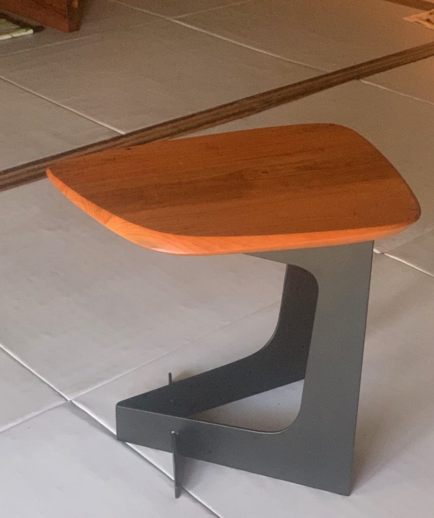 鉄　シャビー　レトロ　クロカワ　大阪　DIY オーダーメイド　家具　門扉　手作り　アンティーク　ハンドメイド　鉄脚　近畿　アイアン