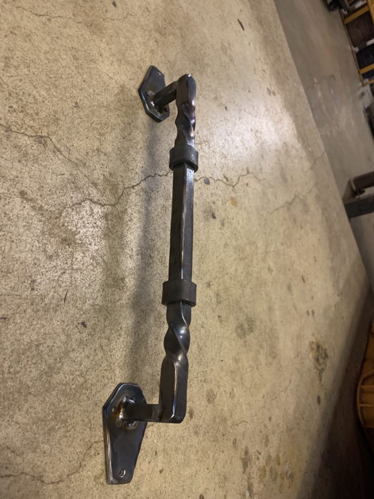 壁面　大型オブジェサイン　 大阪　富田林　鉄　シャビー　レトロ　クロカワ　大阪　DIY オーダーメイド　家具　門扉　手作り　アンティーク　ハンドメイド　鉄脚　近畿　アイアン