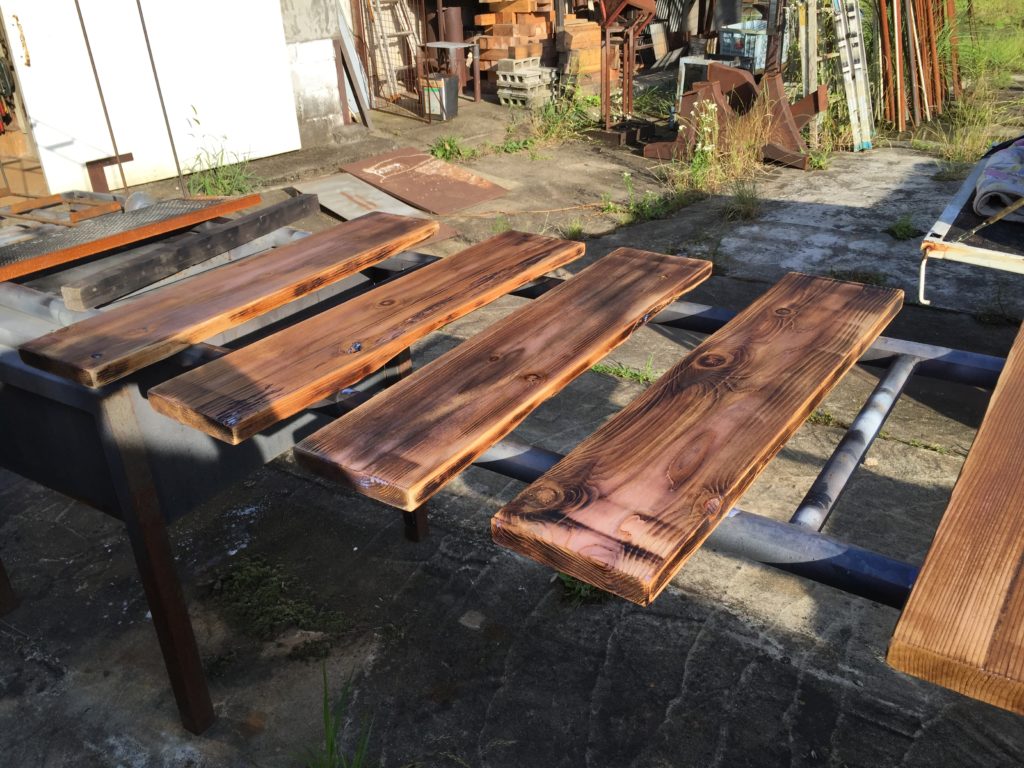 壁面　大型オブジェサイン　 大阪　富田林　鉄　シャビー　レトロ　クロカワ　大阪　DIY オーダーメイド　家具　門扉　手作り　アンティーク　ハンドメイド　鉄脚　近畿　アイアン