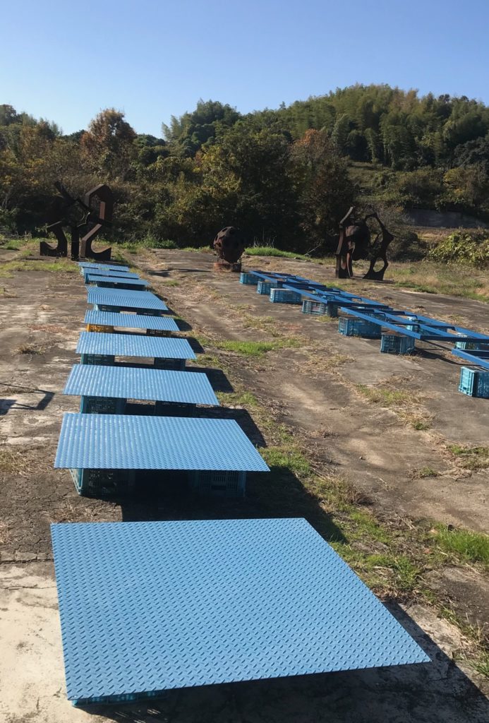 壁面　大型オブジェサイン　 大阪　富田林　鉄　シャビー　レトロ　クロカワ　大阪　DIY オーダーメイド　家具　門扉　手作り　アンティーク　ハンドメイド　鉄脚　近畿　アイアン