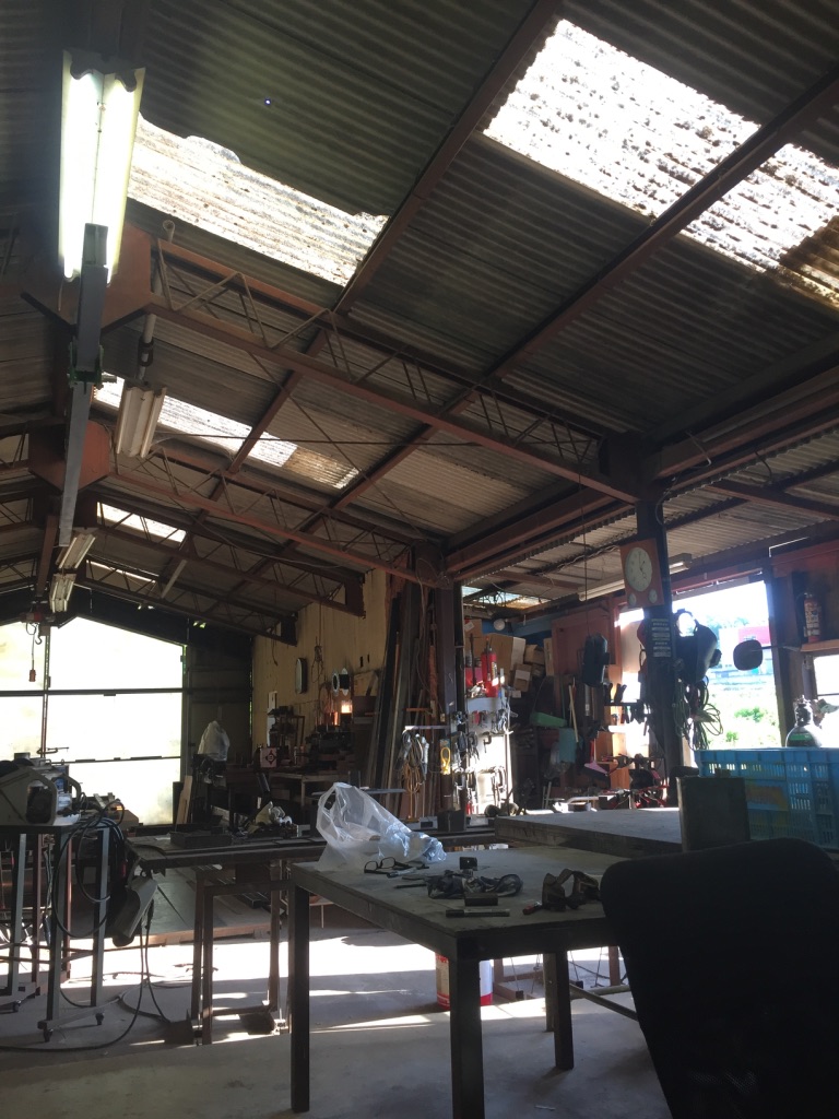 鉄　シャビー　レトロ　クロカワ　大阪　DIY オーダーメイド　家具　門扉　手作り　アンティーク　ハンドメイド　鉄脚　近畿　アイアン