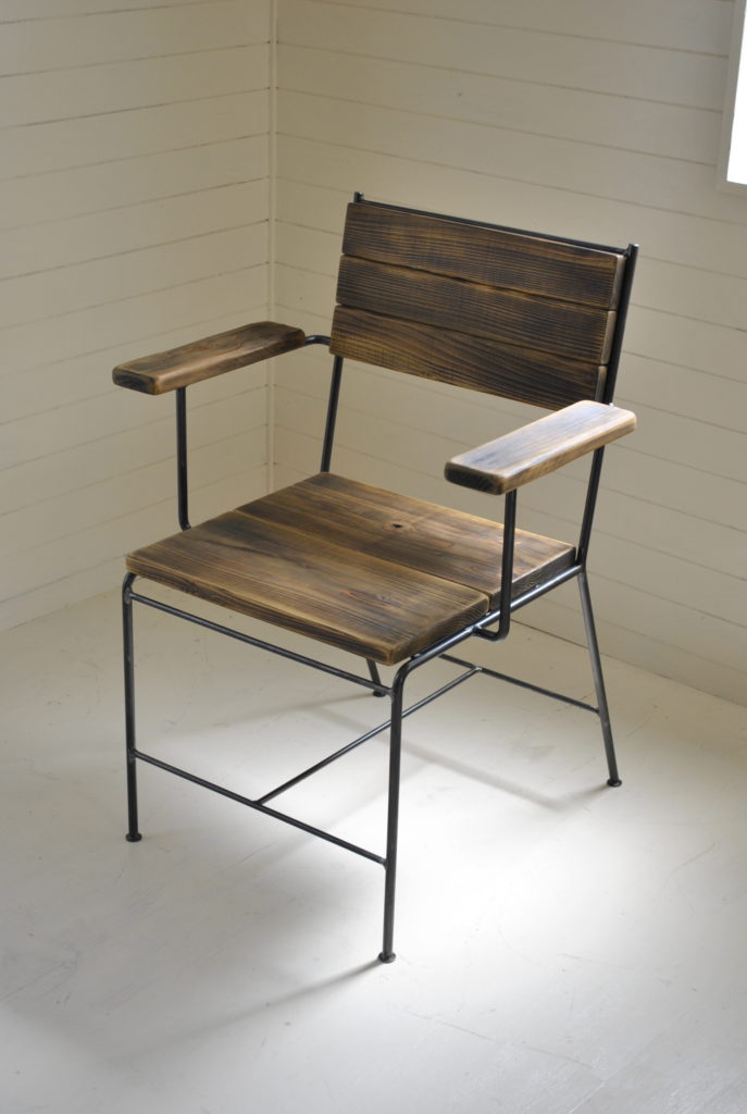 鉄　シャビー　レトロ　クロカワ　大阪　DIY オーダーメイド　家具　門扉　手作り　アンティーク　ハンドメイド　鉄脚　近畿　アイアン