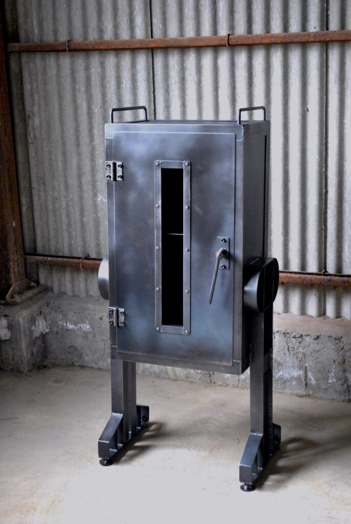 鉄　シャビー　レトロ　クロカワ　大阪　DIY オーダーメイド　家具　門扉　手作り　アンティーク　ハンドメイド　鉄脚　近畿